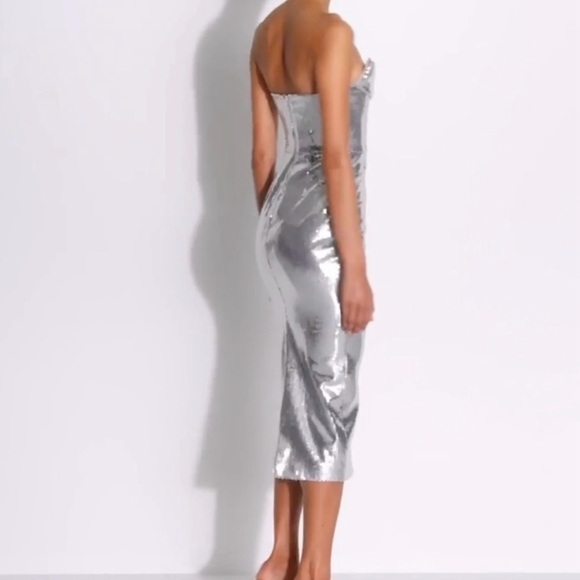 Alex Perry silver sequin curved strapless dress - Picture 2 of 6